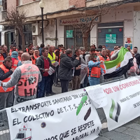 Técnicos de ambulancias se concentran en Mérida para exigir un convenio digno