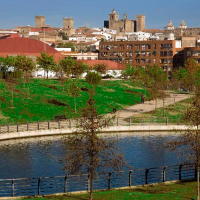 El ayuntamiento de Cáceres cierra sus parques ante las fuertes lluvias y vientos