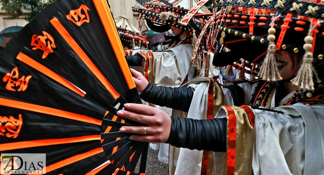 Los mejores primeros planos del Desfile de Carnaval de Badajoz 2025