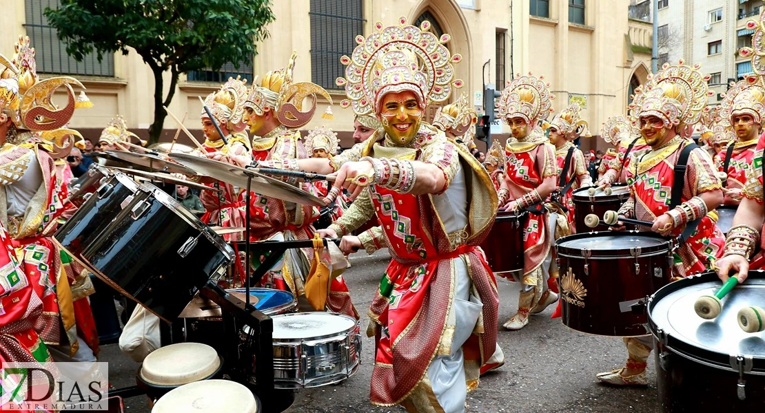 Los mejores planos generales del Desfile de Carnaval de Badajoz 2025