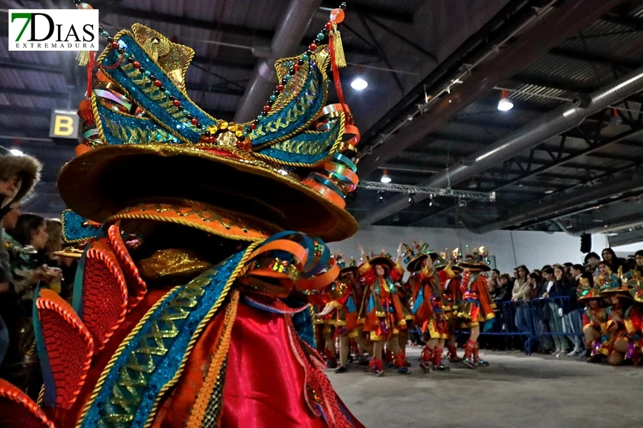 FALTAN FOTOS EDU Gran ambiente en la Gran Gala para cerrar el Carnaval de Badajoz 2025