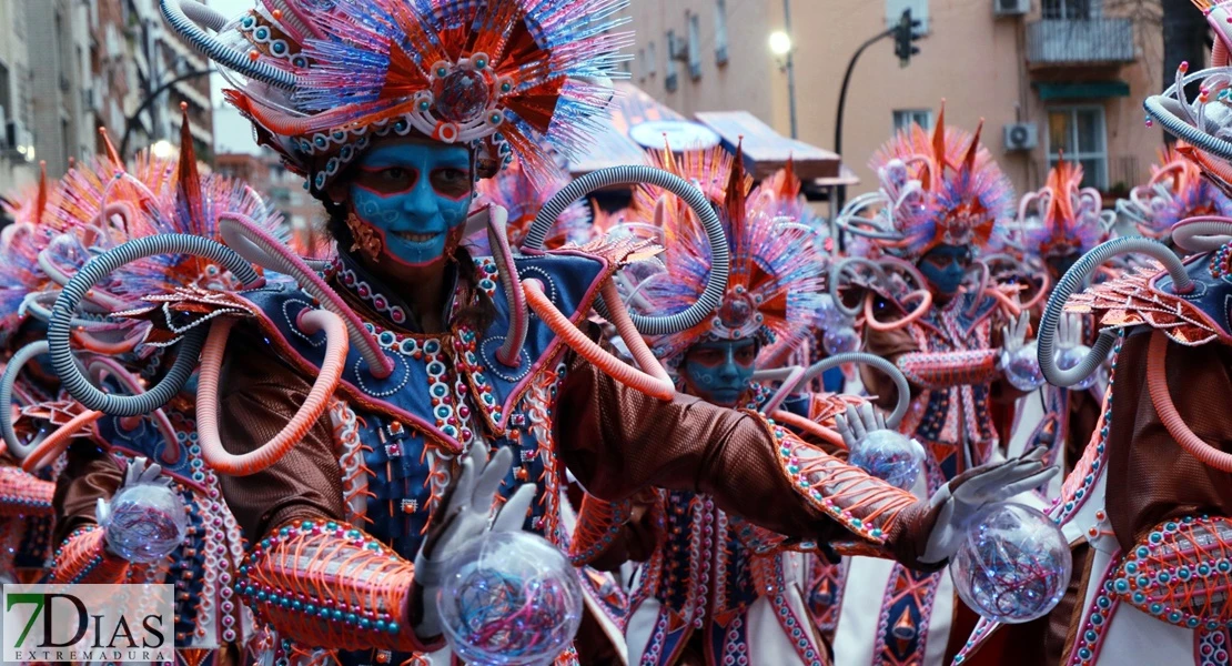 Los mejores primeros planos del Desfile de Carnaval de Badajoz 2025