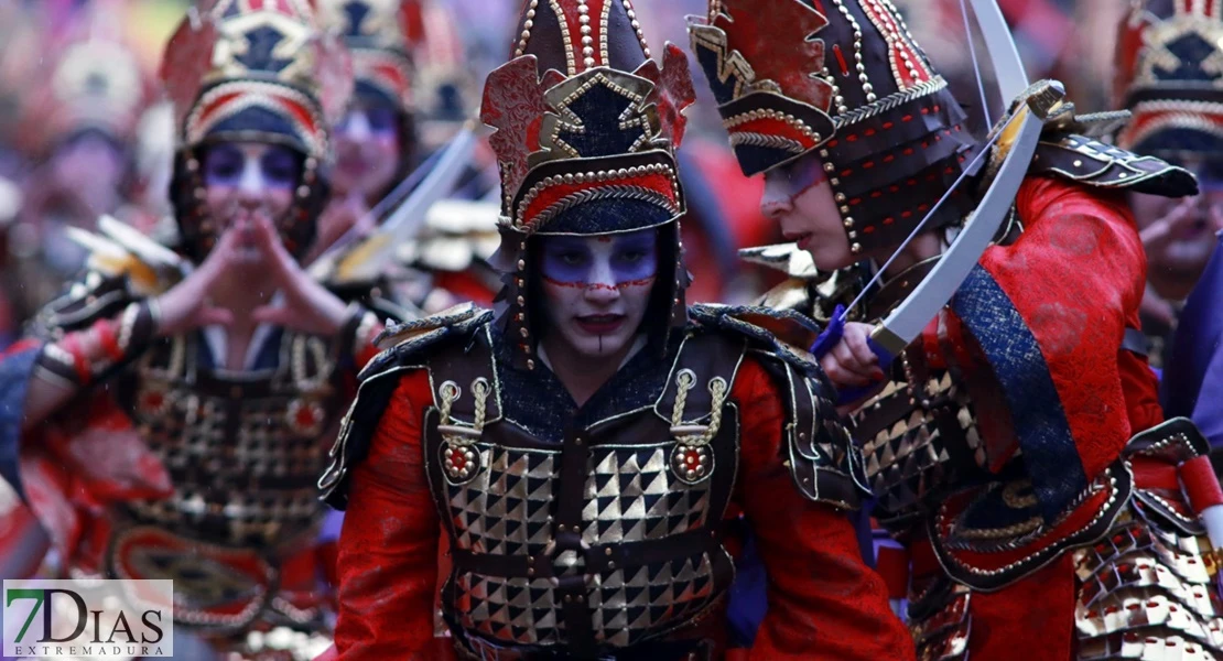 Los mejores primeros planos del Desfile de Carnaval de Badajoz 2025