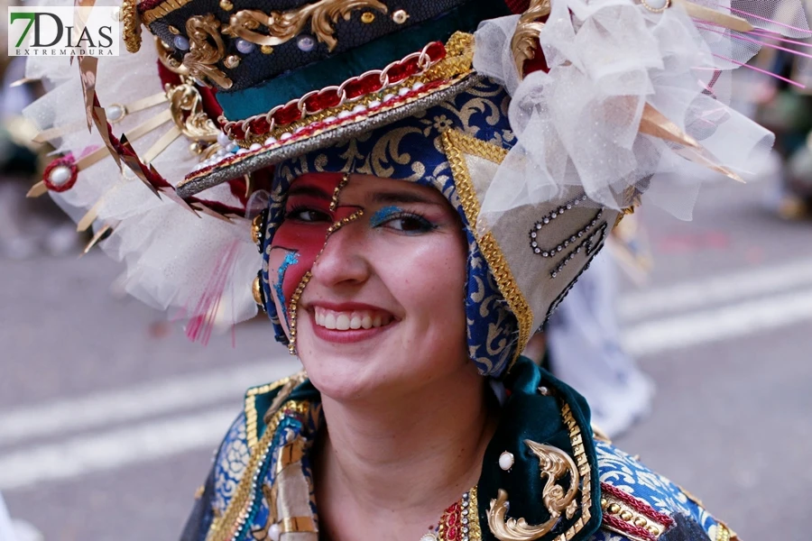 El mejor ambiente para llegar al ecuador del Carnaval de Badajoz está en San Roque