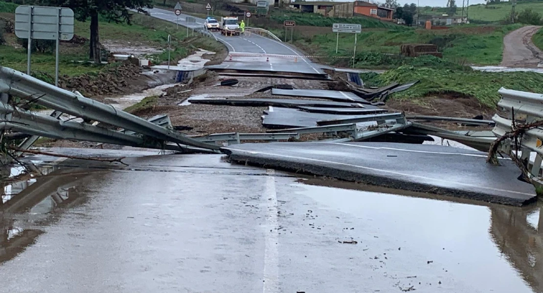 Actualizan carreteras cortadas en la provincia de Badajoz por la borrasca Laurence